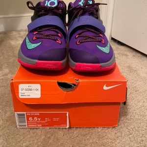 Nike KD VII Size 6.5 Youth